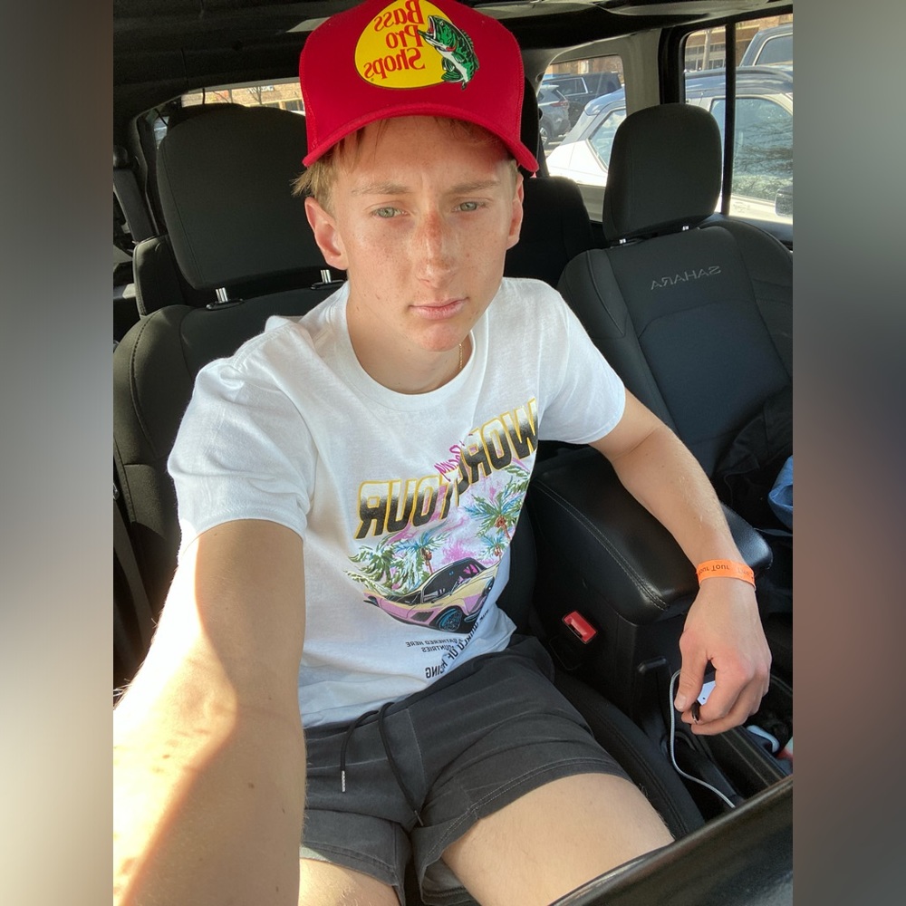 Meet your Posher, Alex